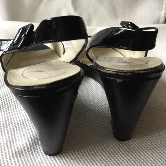 Patent Leather Sling-Back Wedge Sandals - Picture 4 of 8
